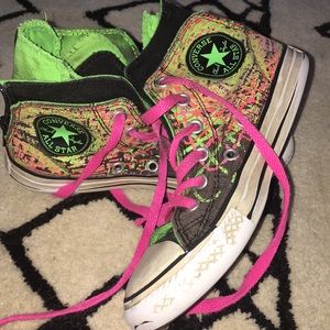 Kids size 13 Converse High tops